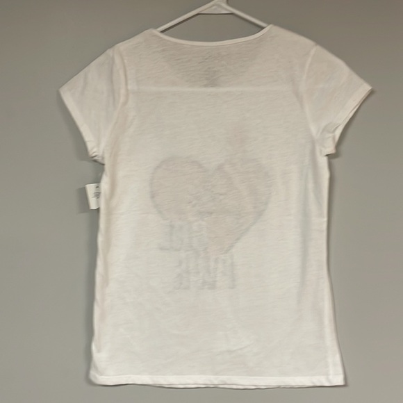 City Streets shite Girl Graphic Power Tee, NWT, New York, XL, Looks like Medium - Picture 6 of 6